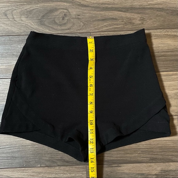 Forever 21 High Waisted Black Shorts, Small - Picture 6 of 7